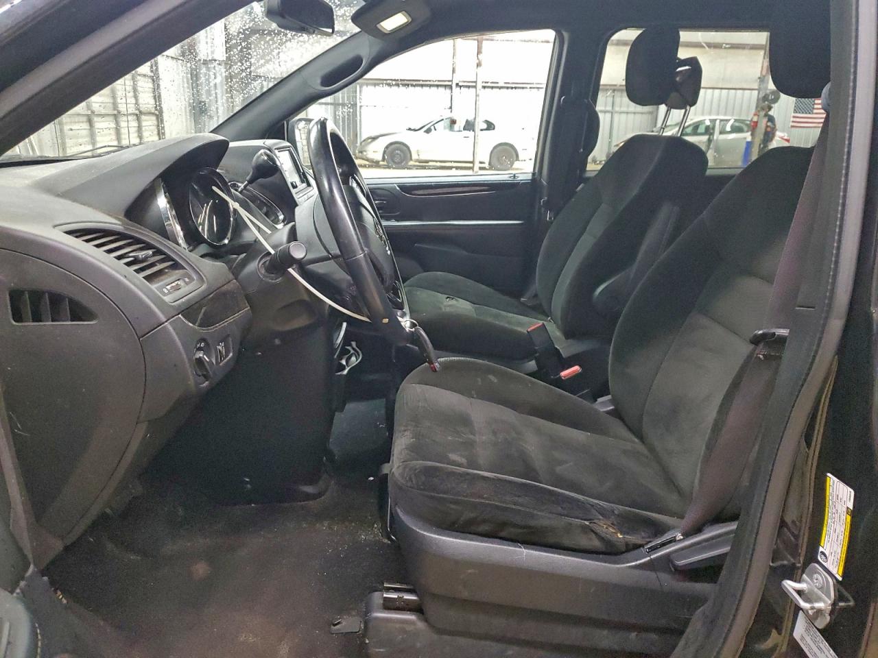 2015 DODGE GRAND CARAVAN SE photo 7