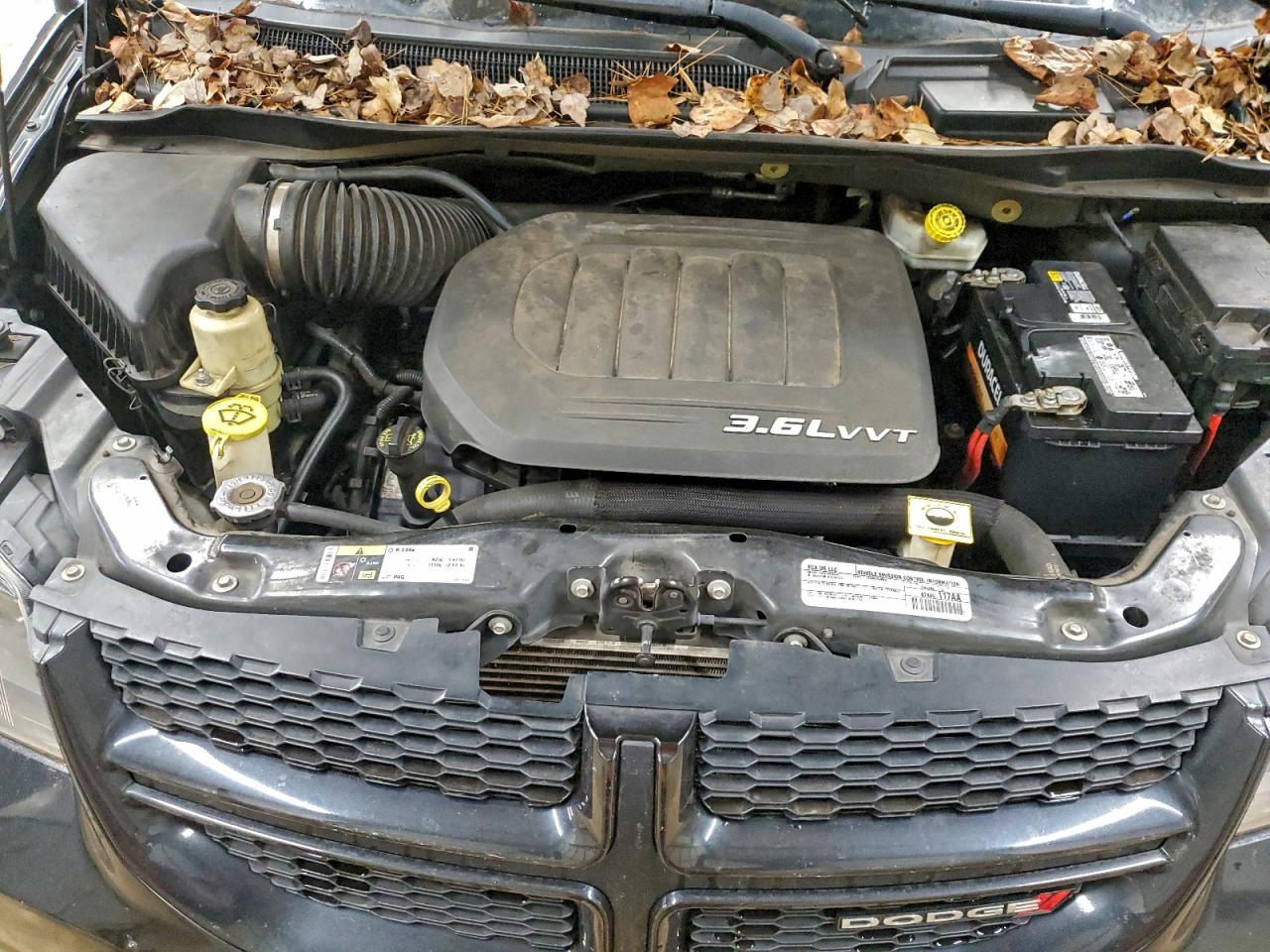 2015 DODGE GRAND CARAVAN SE photo 12