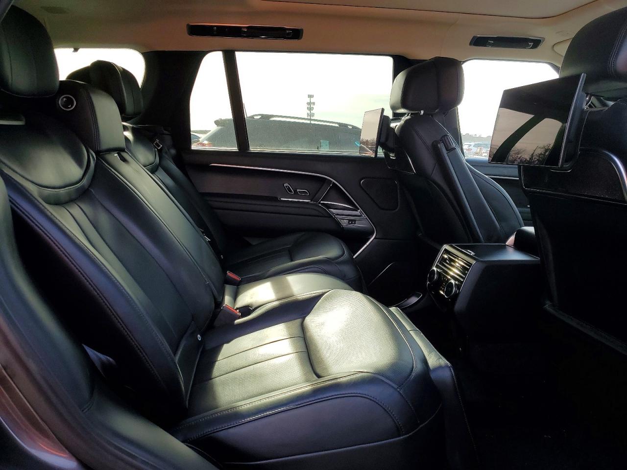 2022 LAND ROVER RANGE ROVER FIRST EDITION photo 11