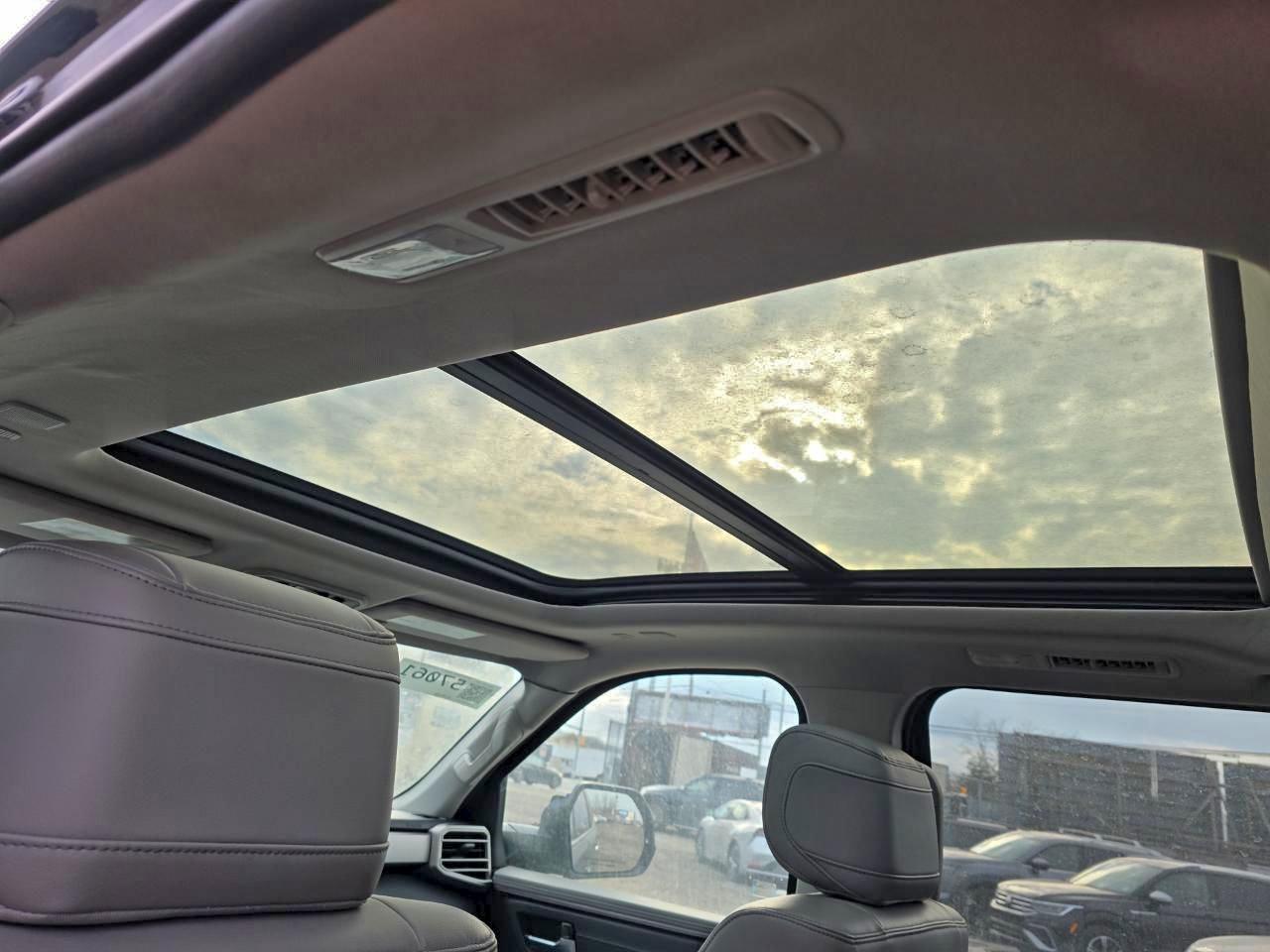 2023 TOYOTA SEQUOIA SR5 photo 12