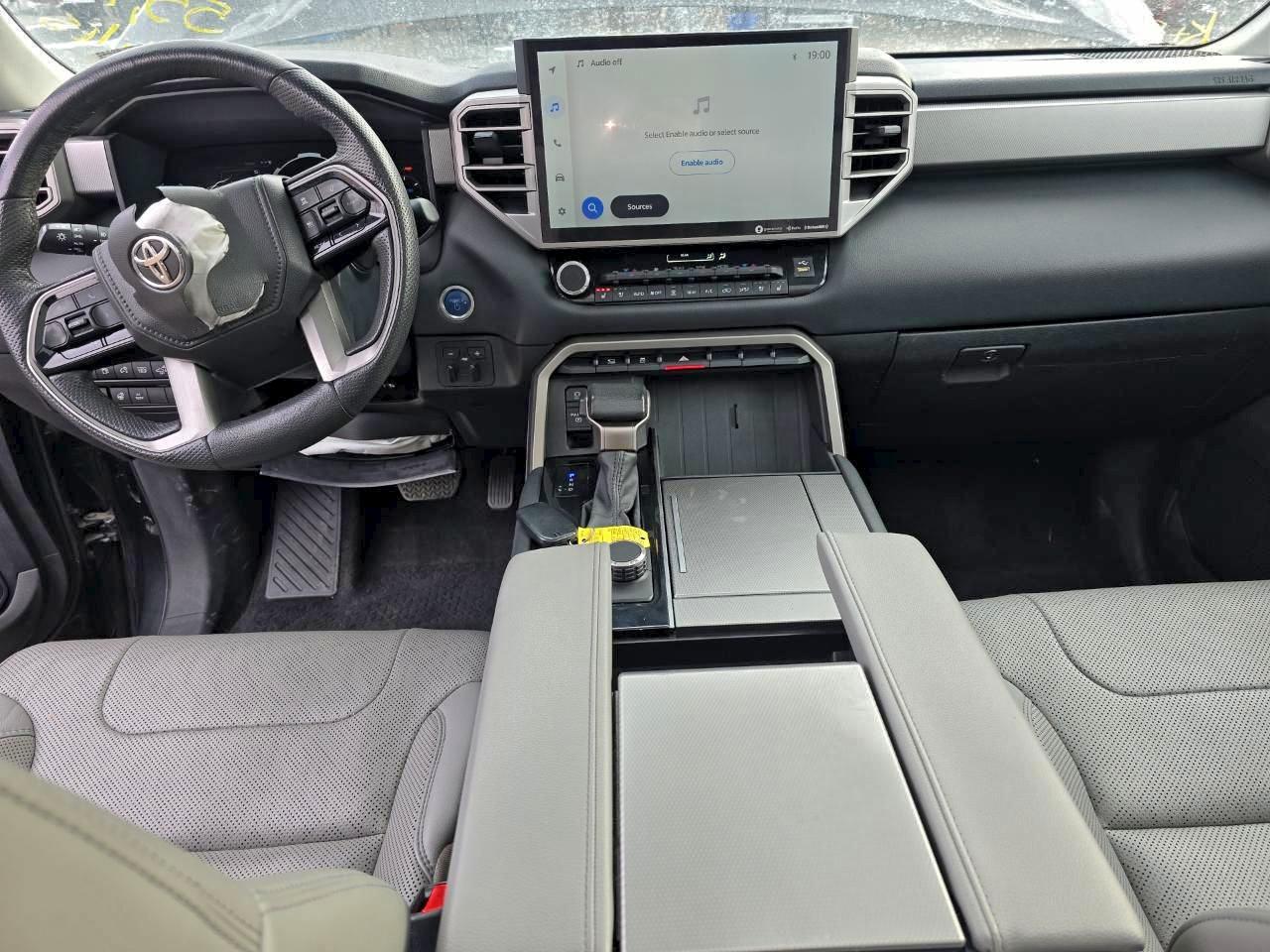 2023 TOYOTA SEQUOIA SR5 photo 9