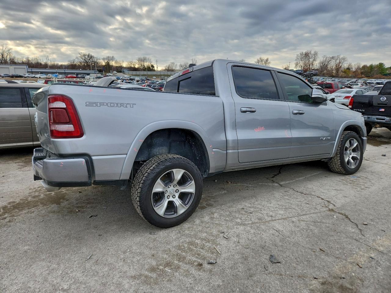 2021 RAM 1500 LARAMIE photo 3