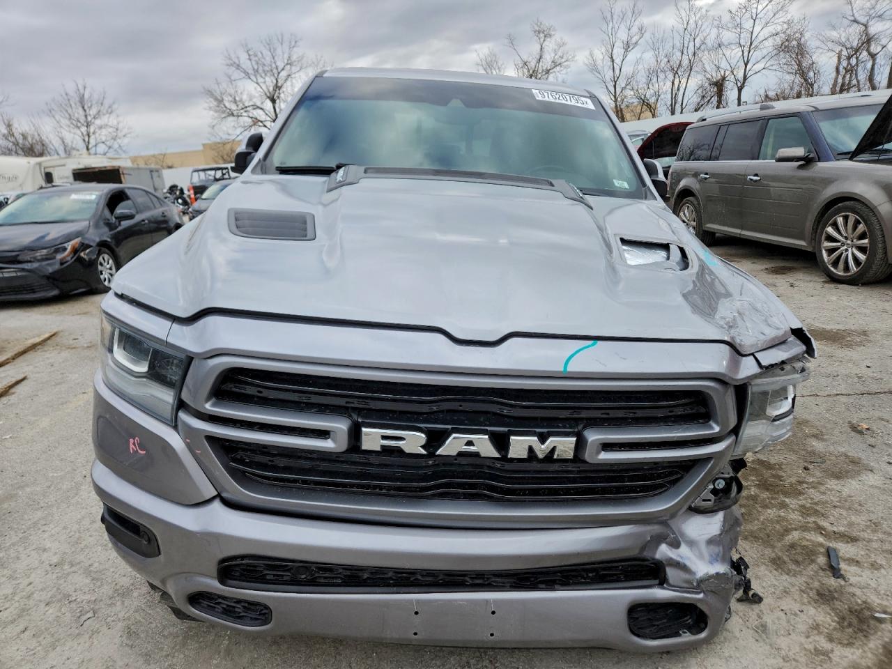 2021 RAM 1500 LARAMIE photo 5
