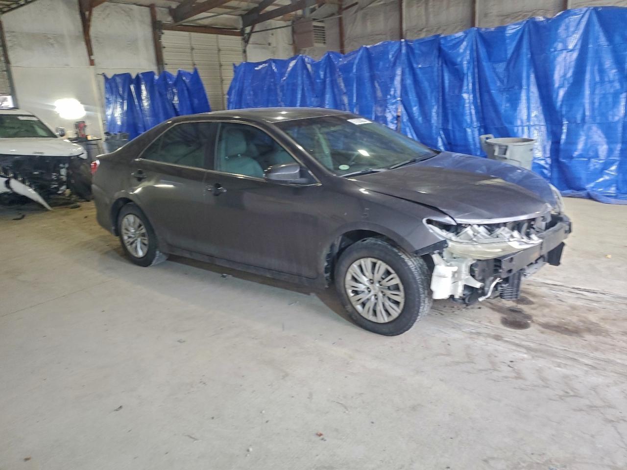 2014 TOYOTA CAMRY L photo 4