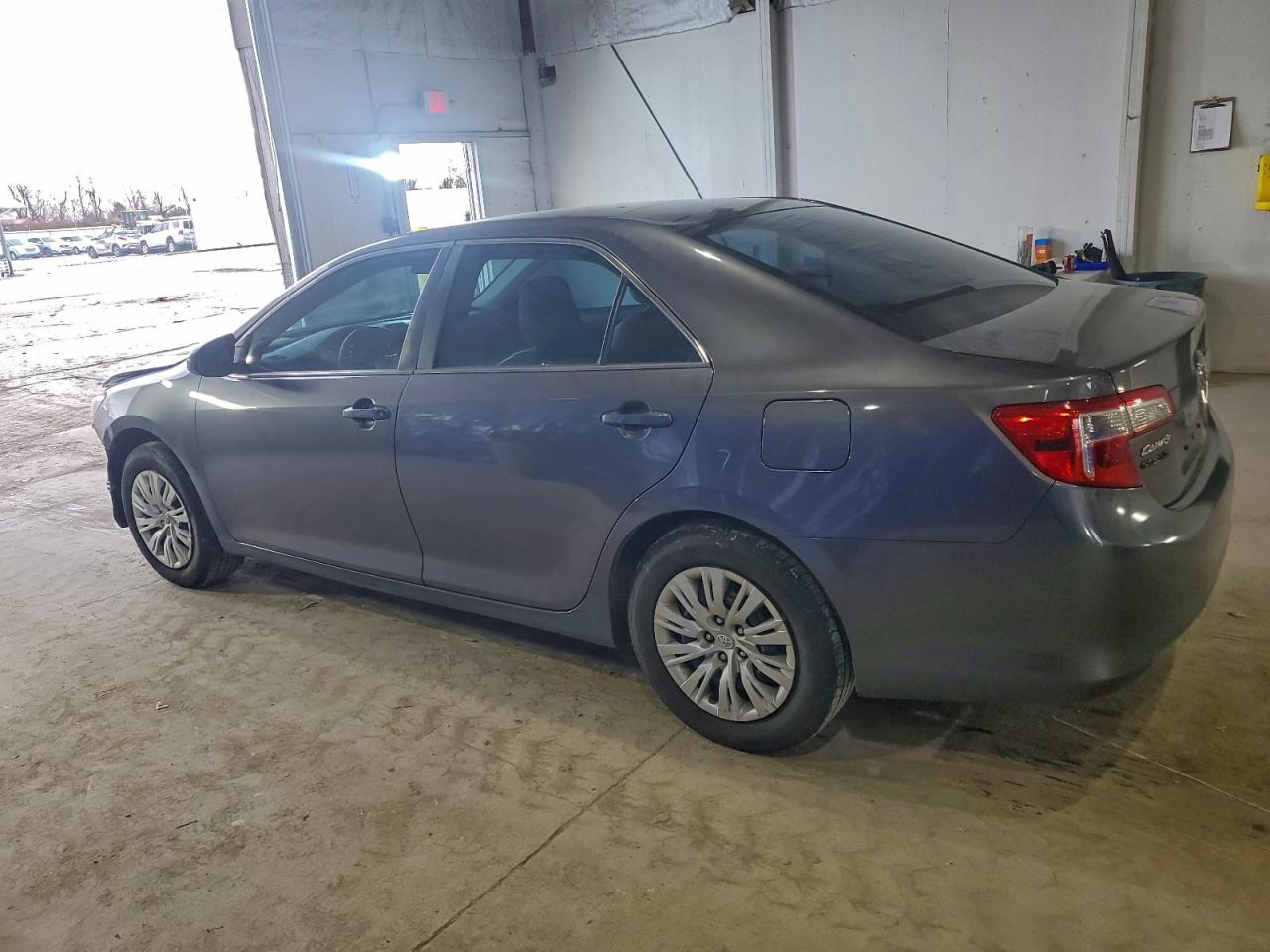 2014 TOYOTA CAMRY L photo 2