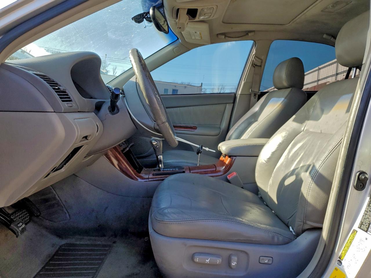 2005 TOYOTA CAMRY LE photo 7