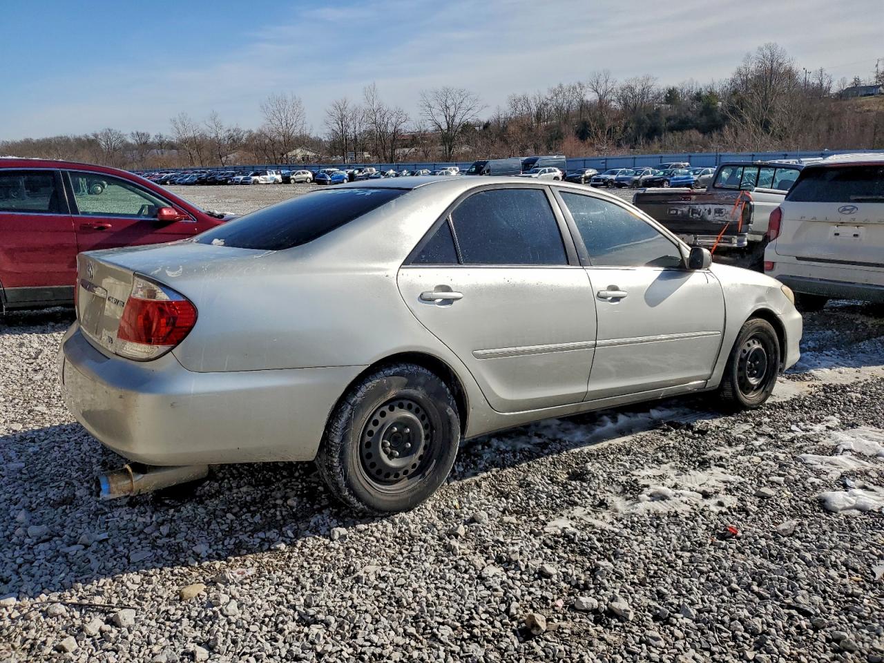 2005 TOYOTA CAMRY LE photo 3
