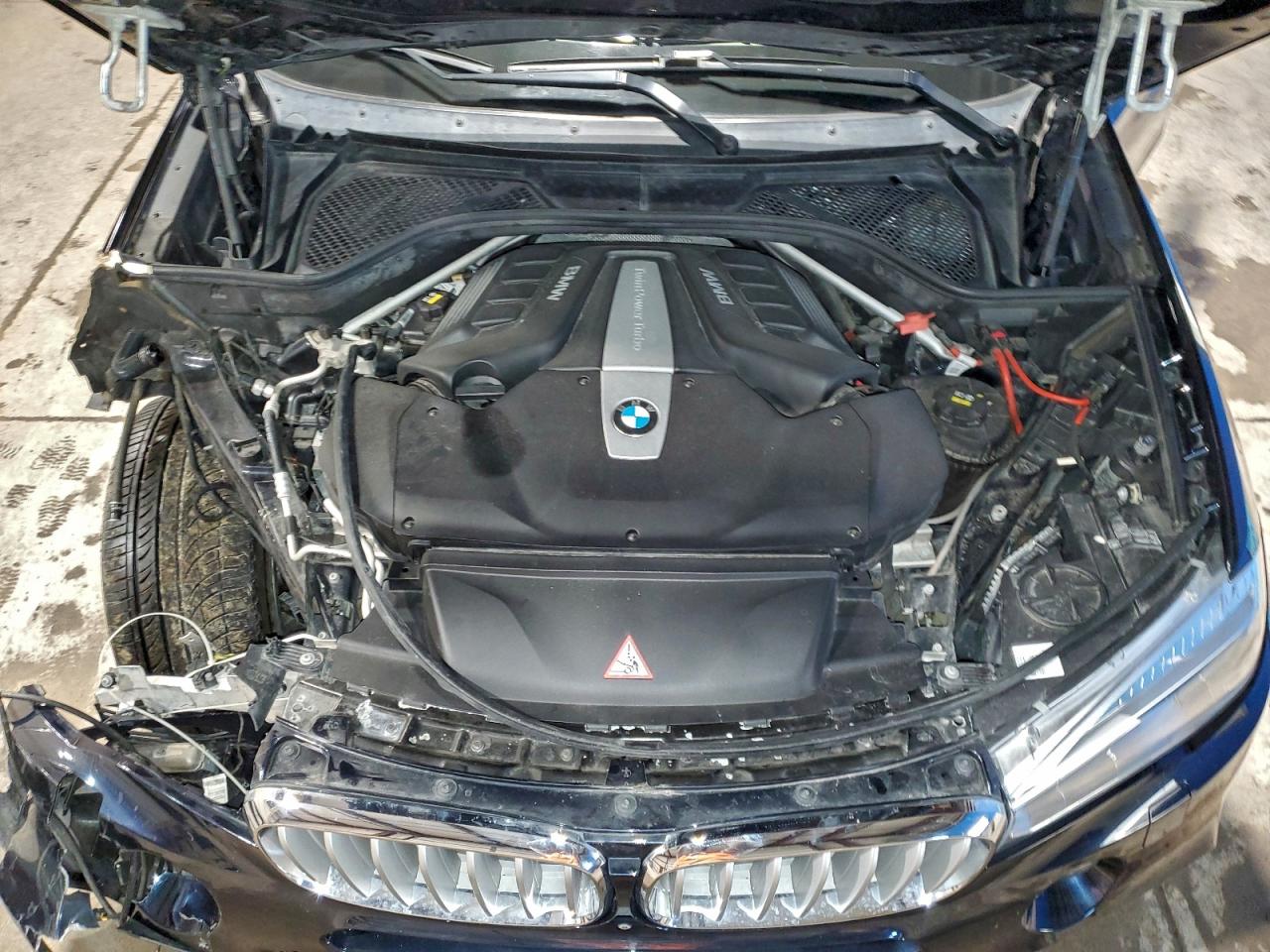 2016 BMW X5 XDRIVE50I photo 12