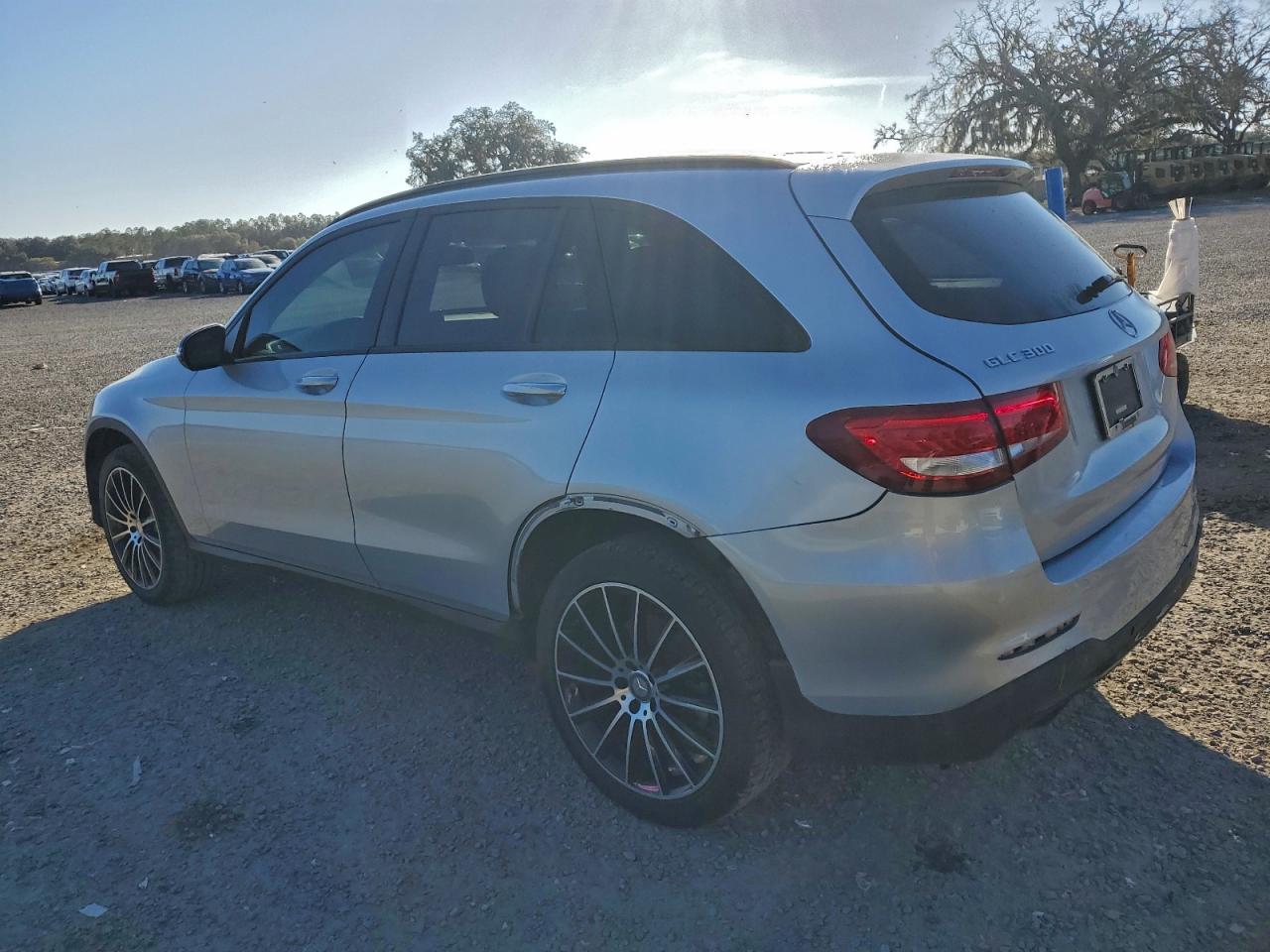 2017 MERCEDES-BENZ GLC 300 photo 2