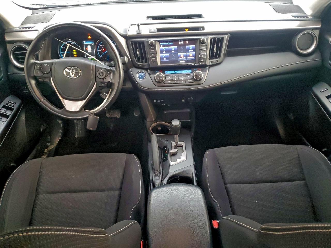 2016 TOYOTA RAV4 HV XLE photo 8