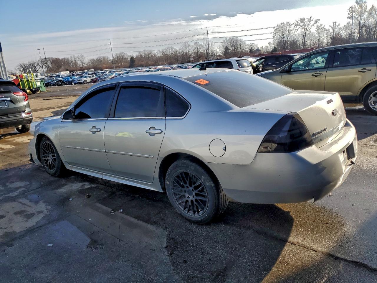 2011 CHEVROLET IMPALA LT photo 2