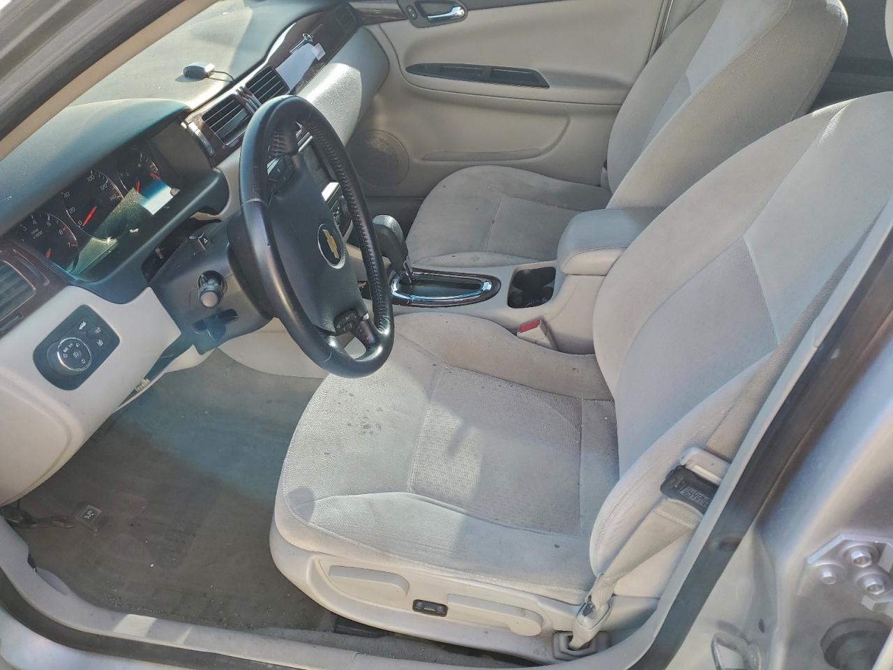 2011 CHEVROLET IMPALA LT photo 7