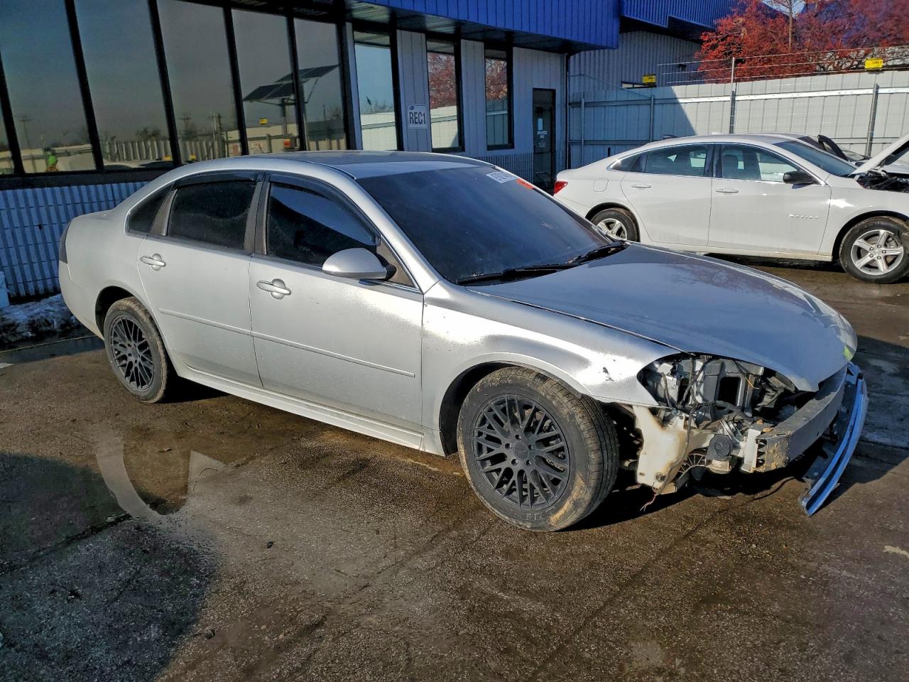 2011 CHEVROLET IMPALA LT photo 4