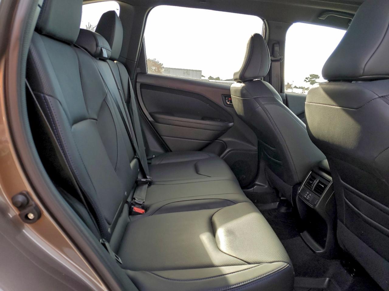 2025 SUBARU FORESTER LIMITED photo 11