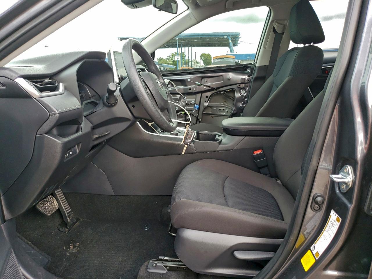 2025 TOYOTA RAV4 LE photo 7
