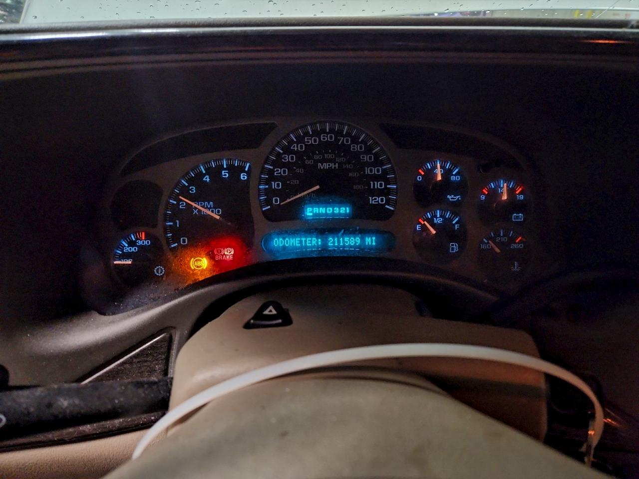2003 GMC YUKON XL DENALI photo 9
