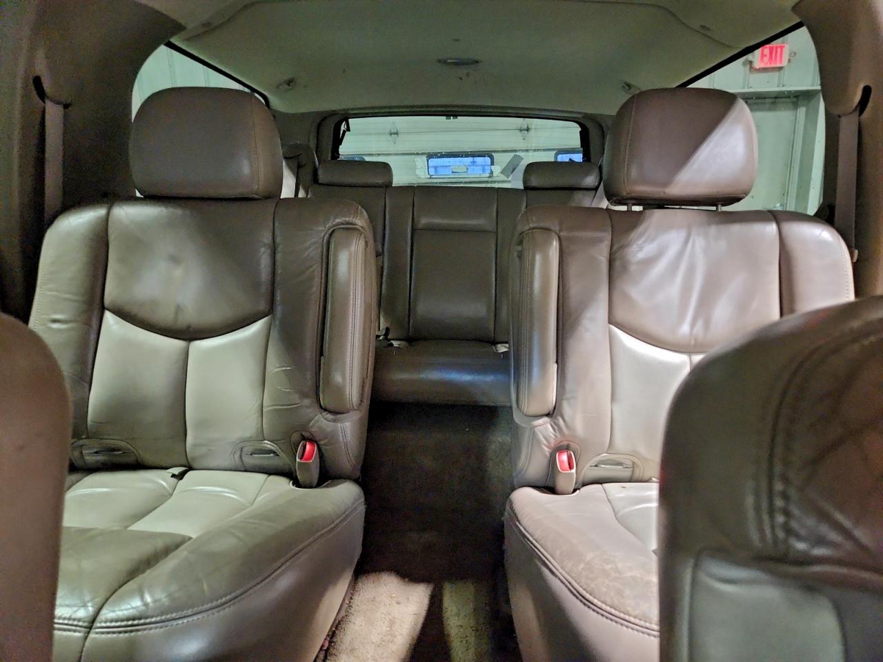 2003 GMC YUKON XL DENALI photo 10