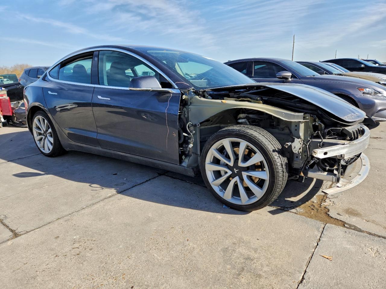 2018 TESLA MODEL 3 photo 4