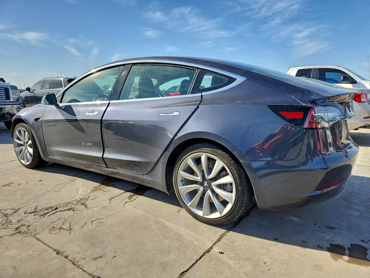2018 TESLA MODEL 3 photo 2