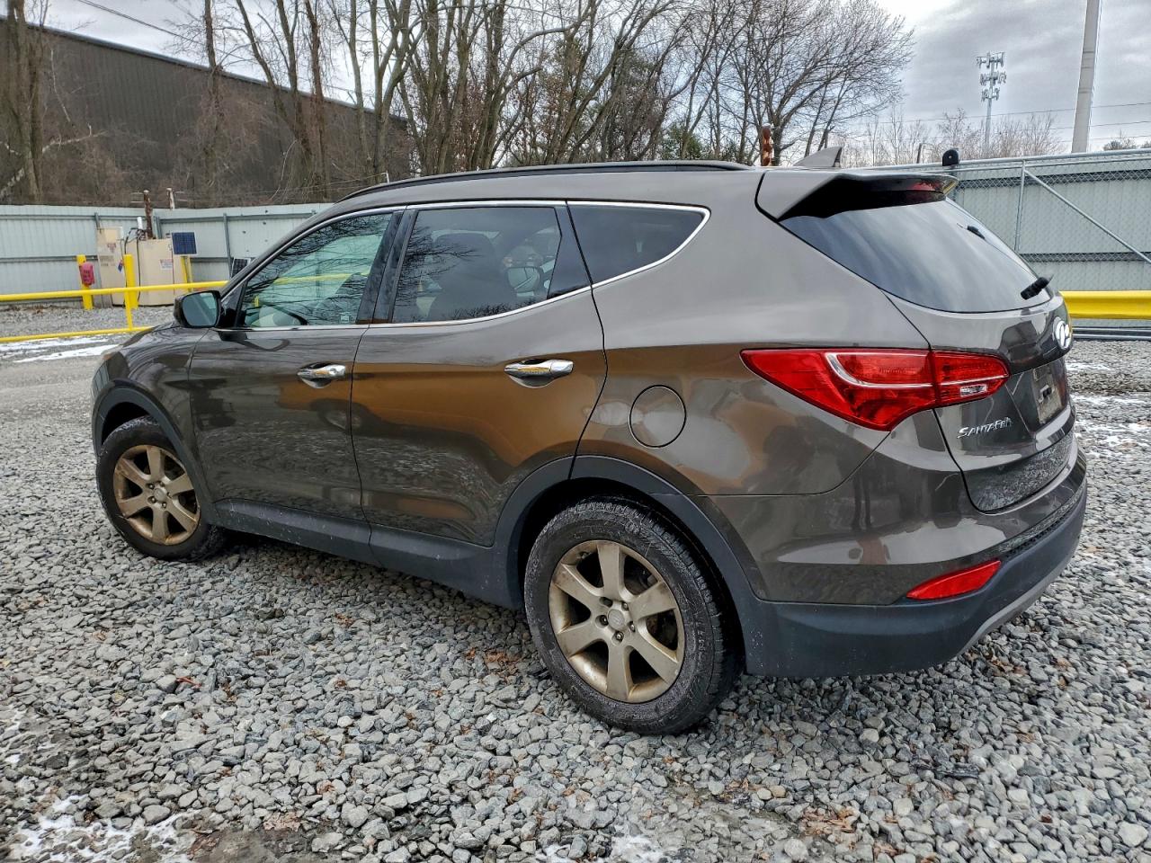 2014 HYUNDAI SANTA FE SPORT photo 2