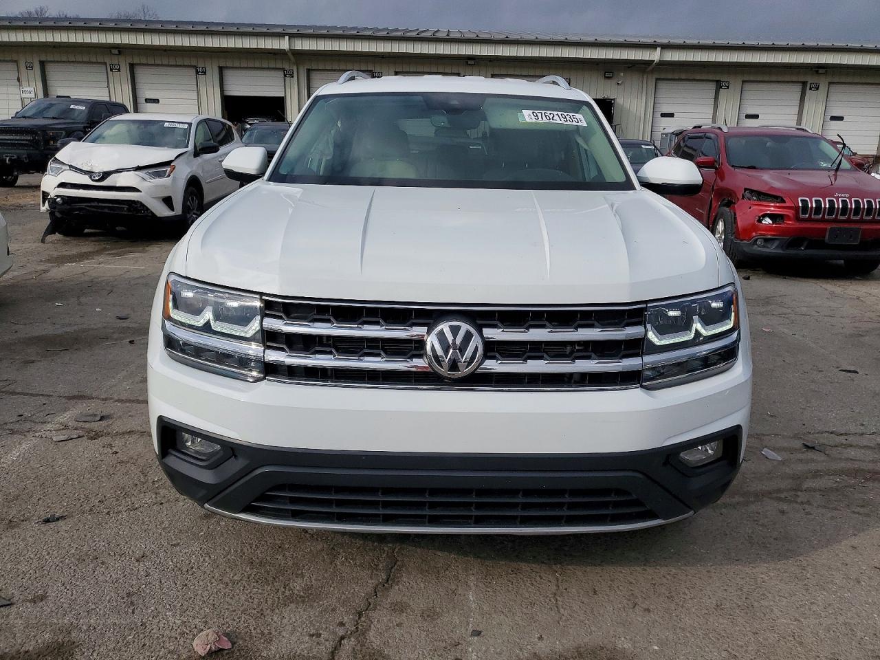 2018 VOLKSWAGEN ATLAS SE photo 5