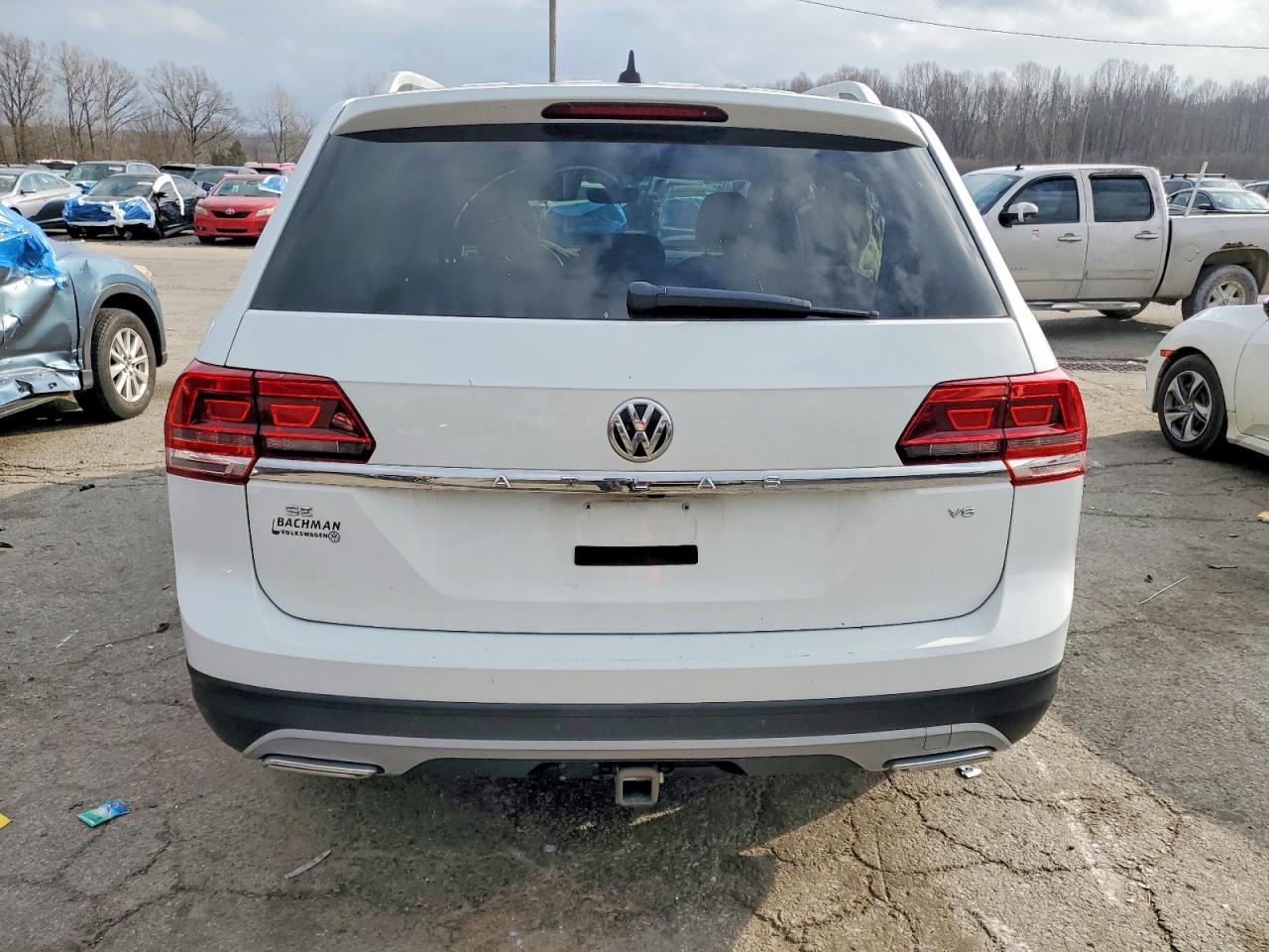 2018 VOLKSWAGEN ATLAS SE photo 6