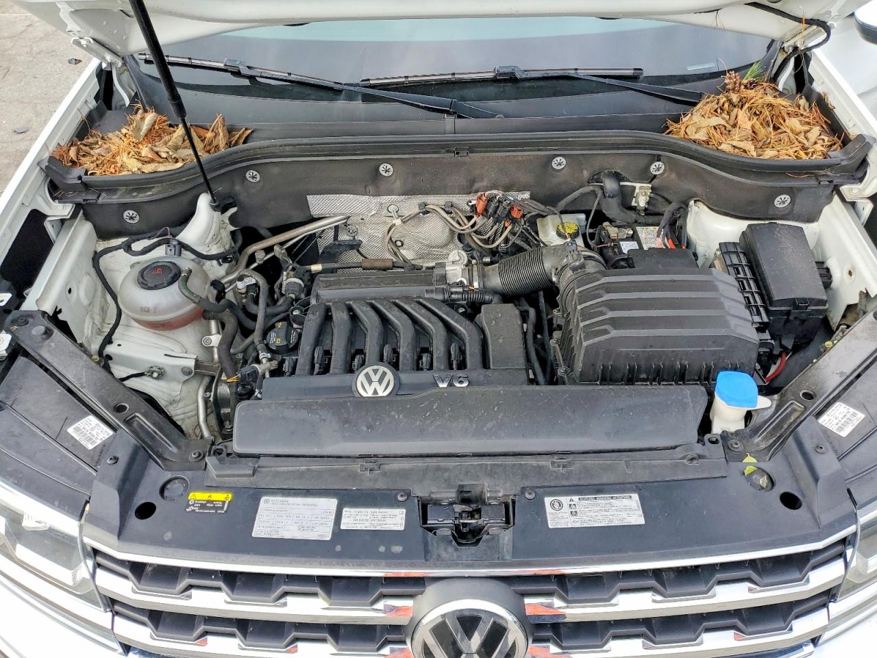 2018 VOLKSWAGEN ATLAS SE photo 12