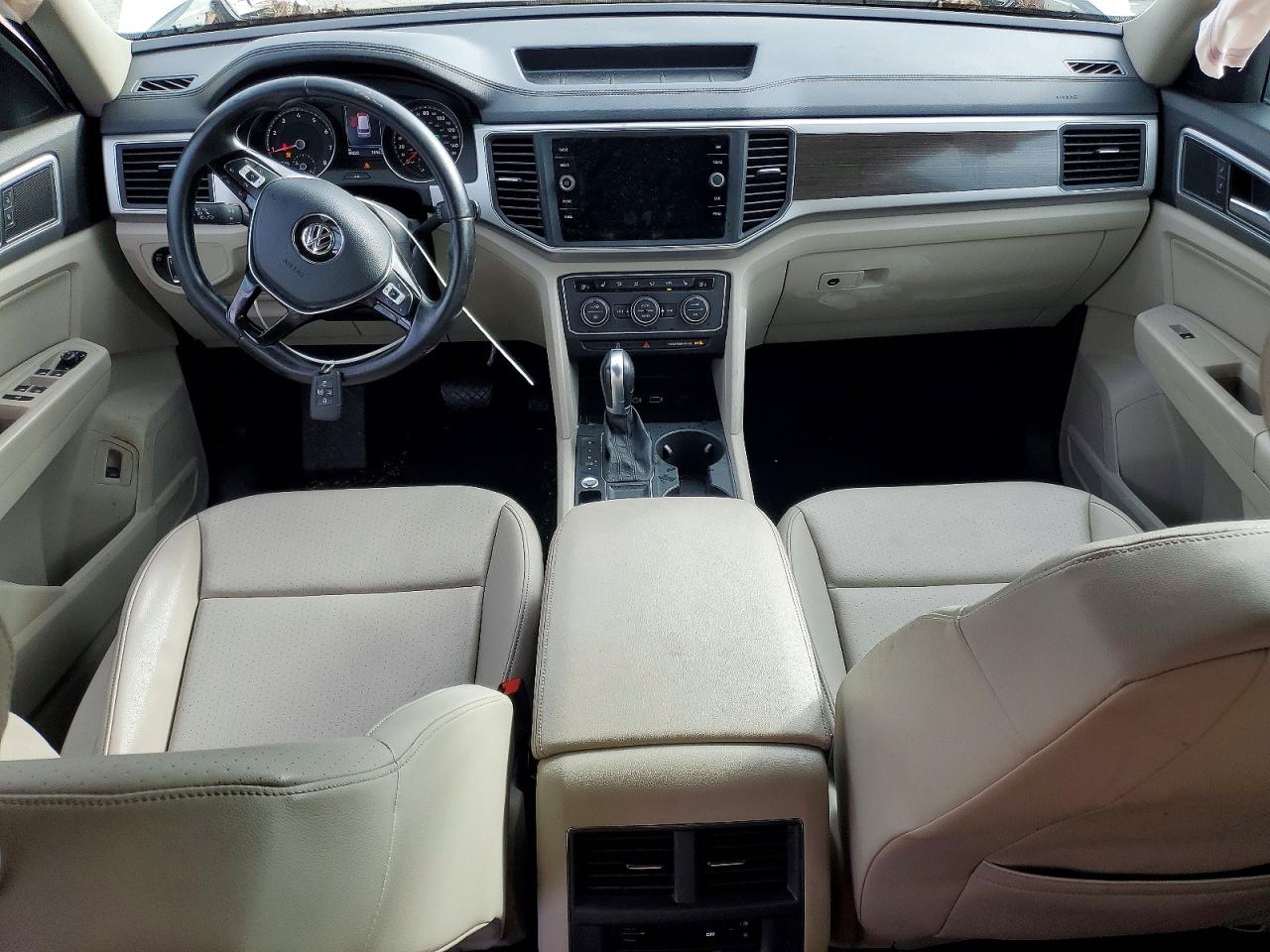 2018 VOLKSWAGEN ATLAS SE photo 8