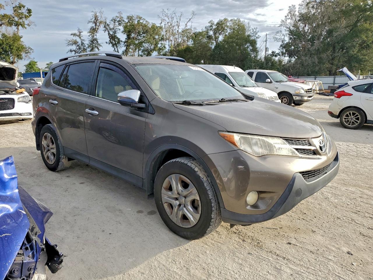 2013 TOYOTA RAV4 LE photo 7