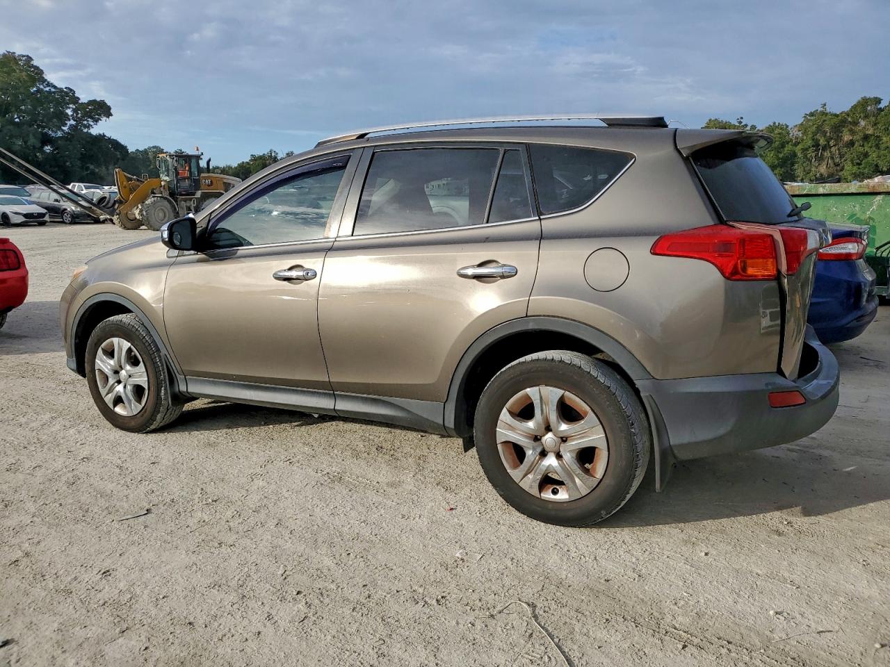 2013 TOYOTA RAV4 LE photo 3