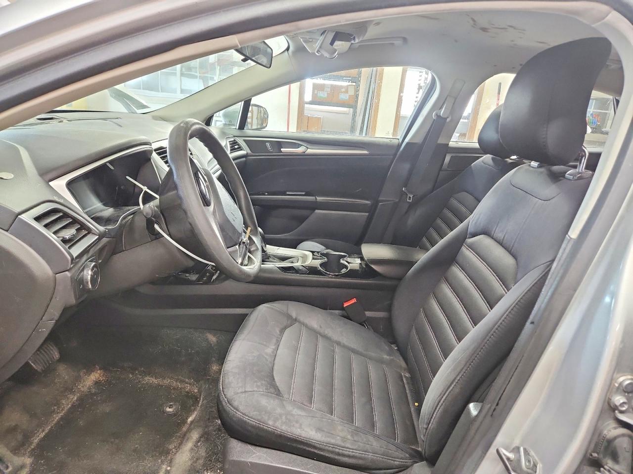2015 FORD FUSION SE photo 7