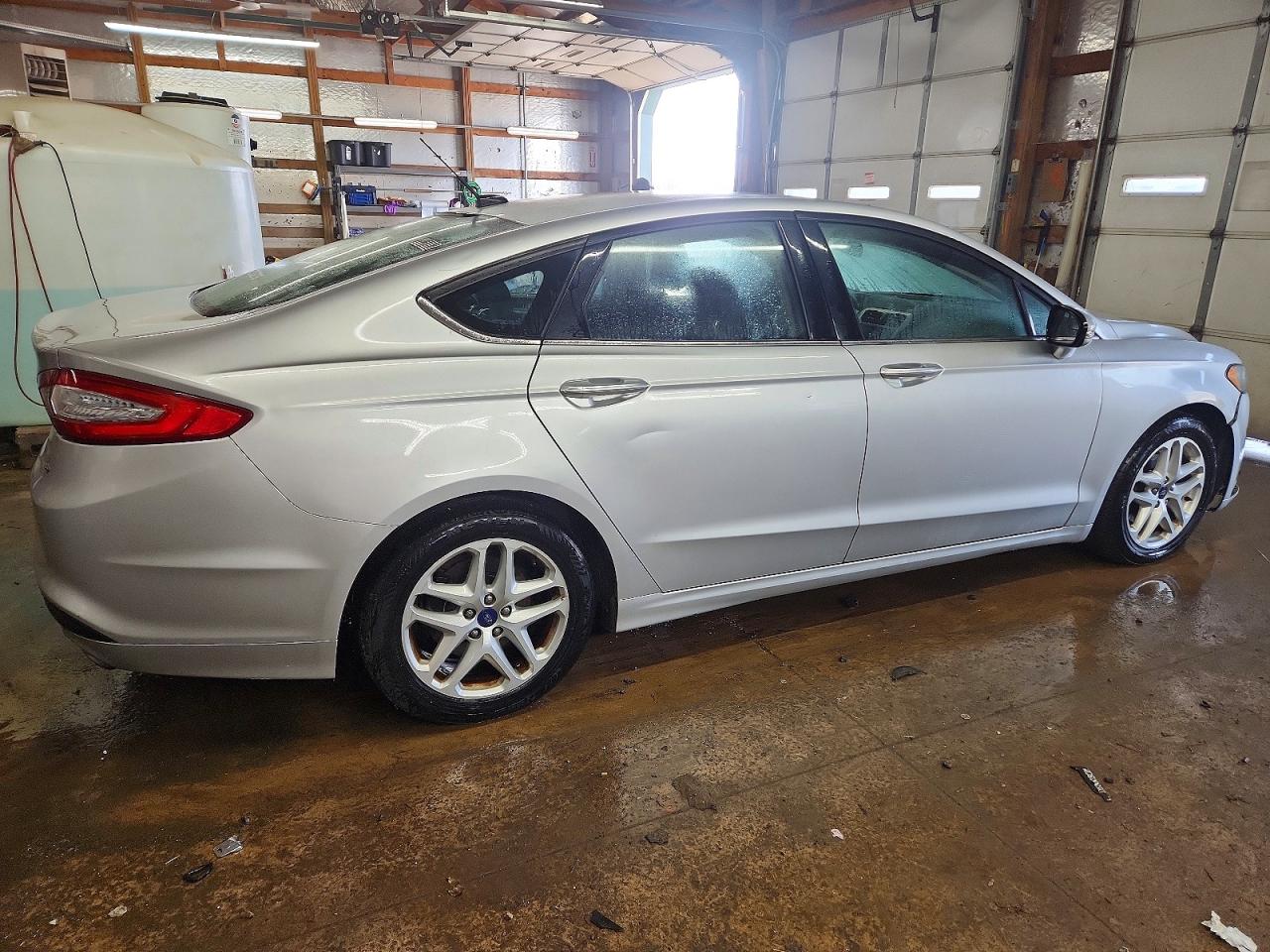 2015 FORD FUSION SE photo 3