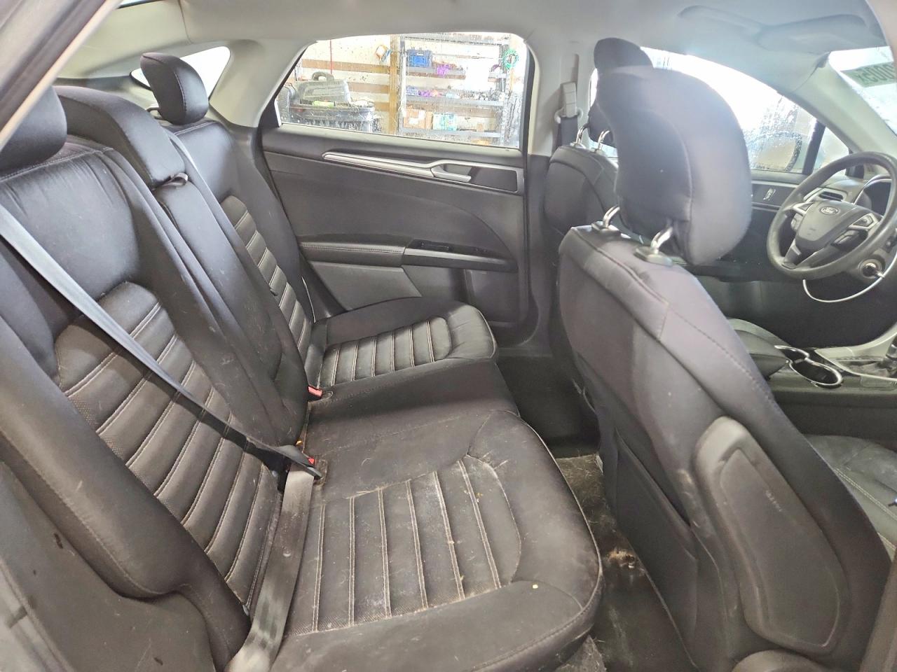 2015 FORD FUSION SE photo 10