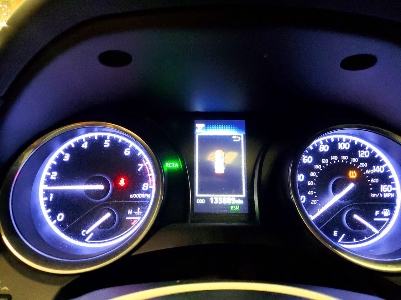 2018 TOYOTA CAMRY L photo 17