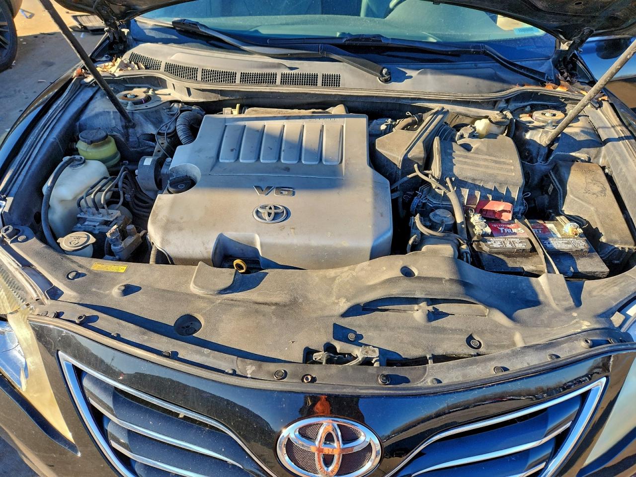 2011 TOYOTA CAMRY SE photo 31