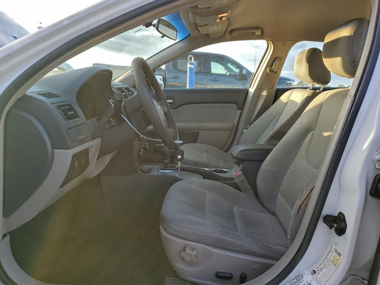 2011 FORD FUSION SE photo 7