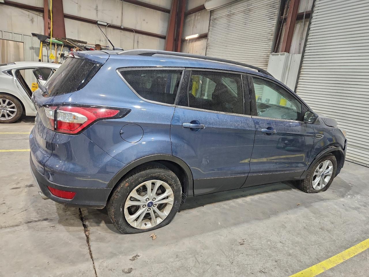 2018 FORD ESCAPE SE photo 3