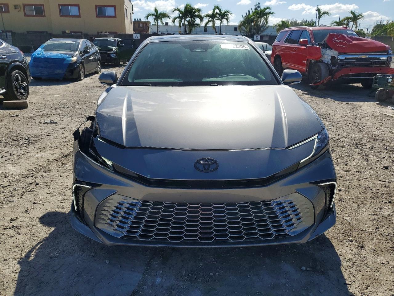 2025 TOYOTA CAMRY XSE photo 13