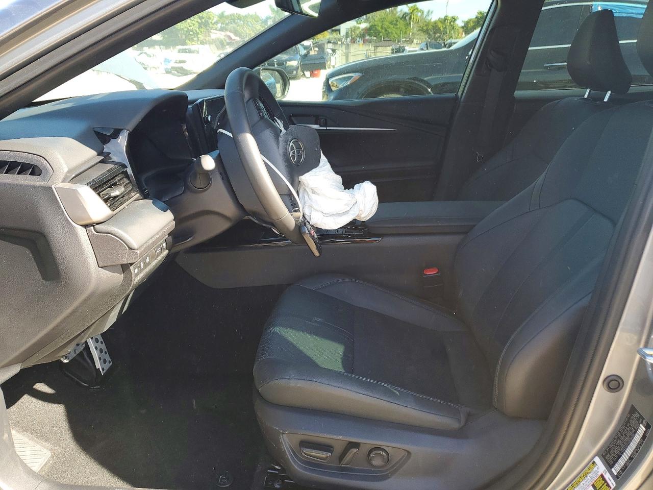 2025 TOYOTA CAMRY XSE photo 19