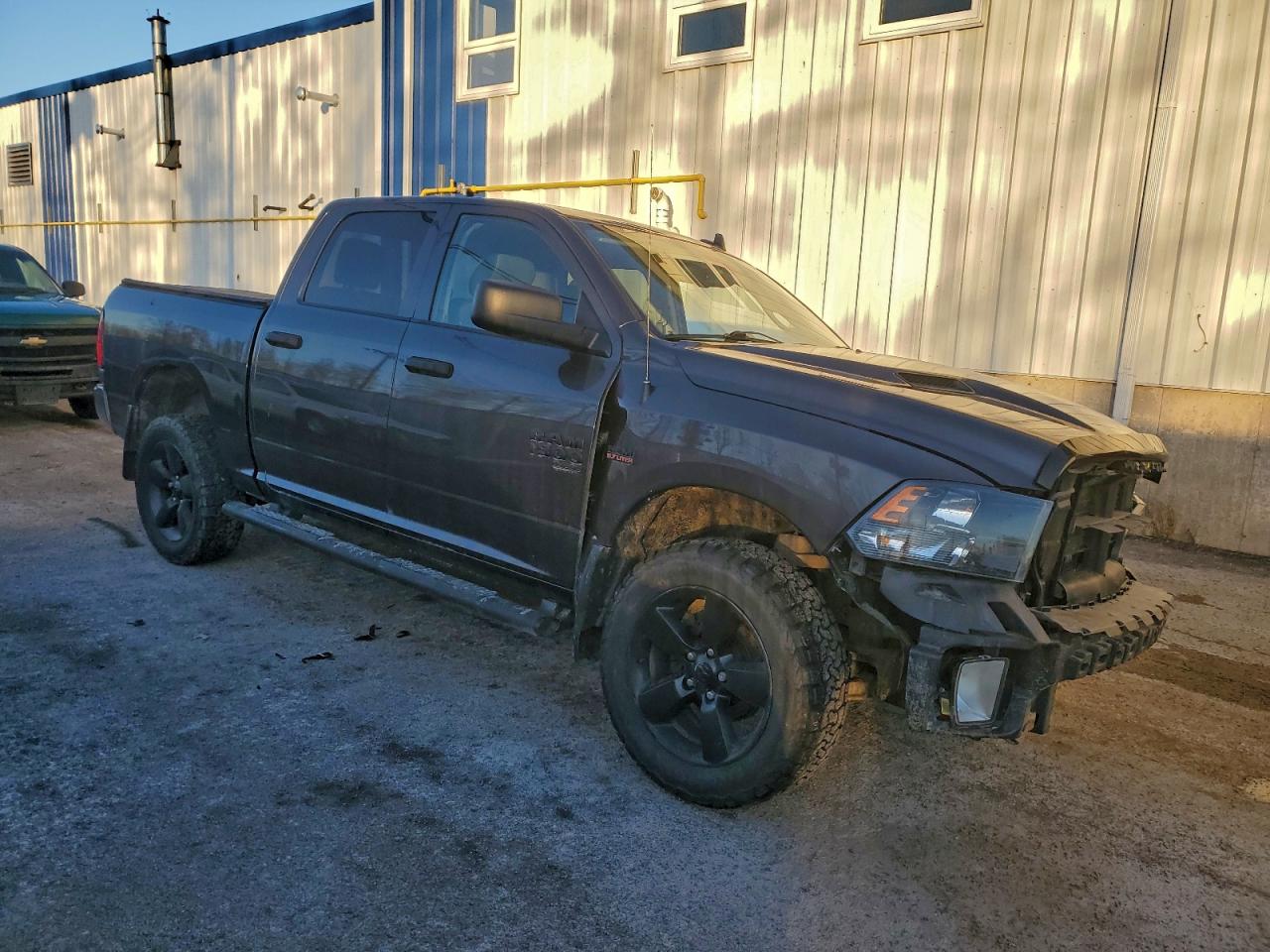 2022 RAM 1500 CLASSIC TRADESMAN photo 4