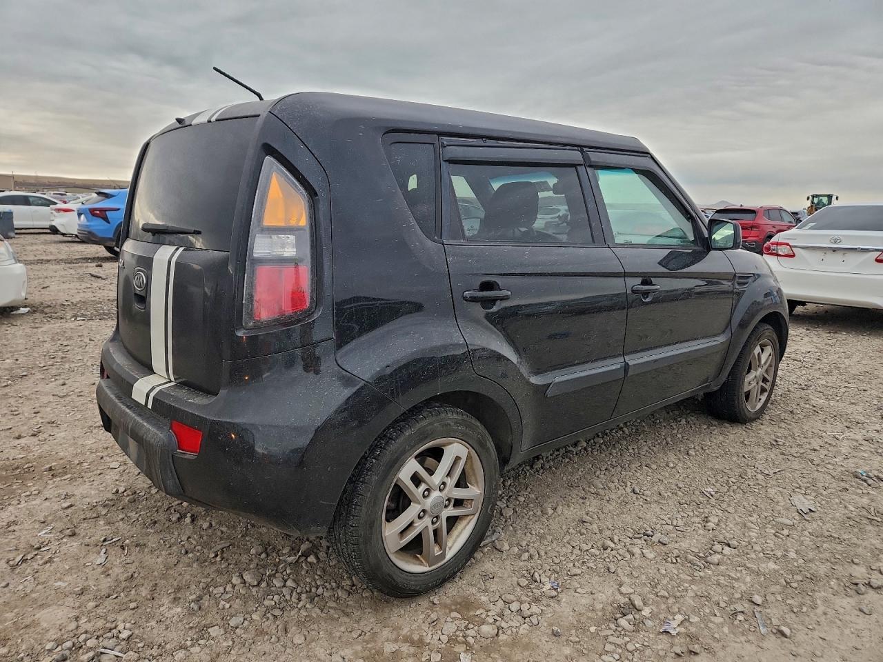 2011 KIA SOUL + photo 3