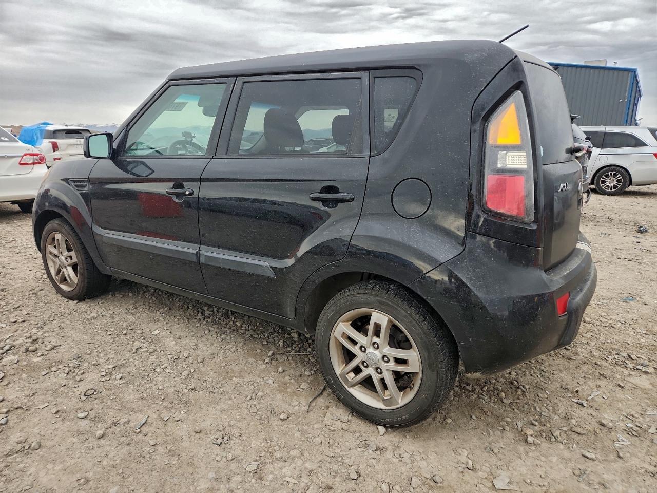 2011 KIA SOUL + photo 2