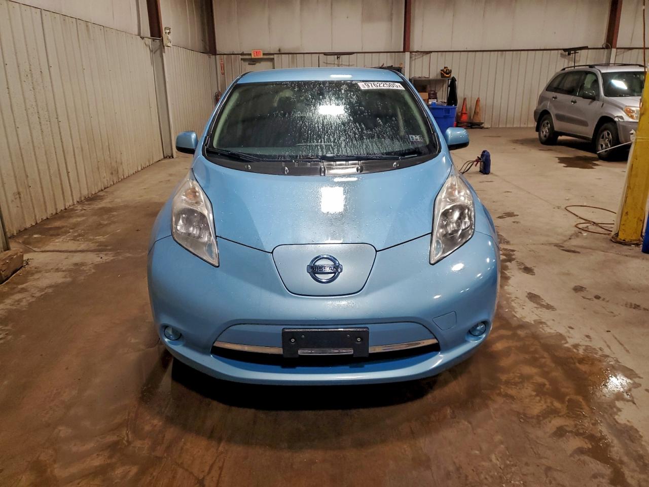2015 NISSAN LEAF S photo 5