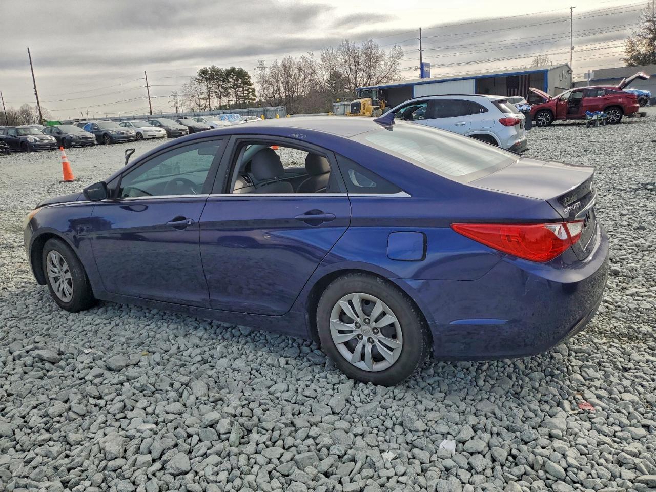 2011 HYUNDAI SONATA GLS photo 2