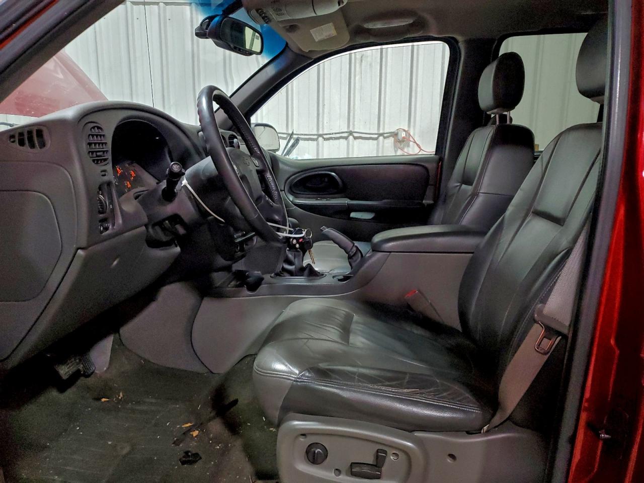 2004 CHEVROLET TRAILBLAZER LS photo 7