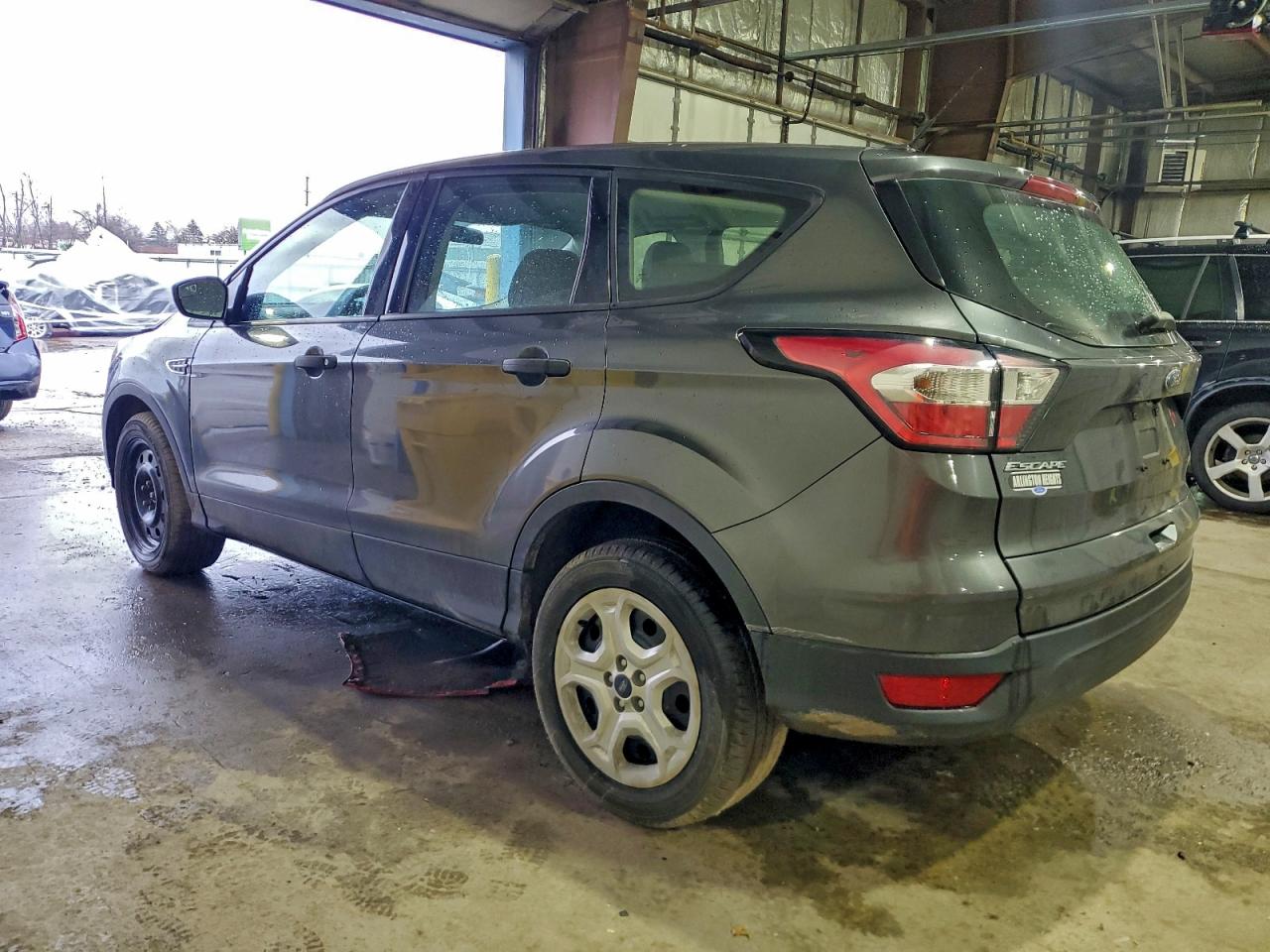 2017 FORD ESCAPE S photo 2