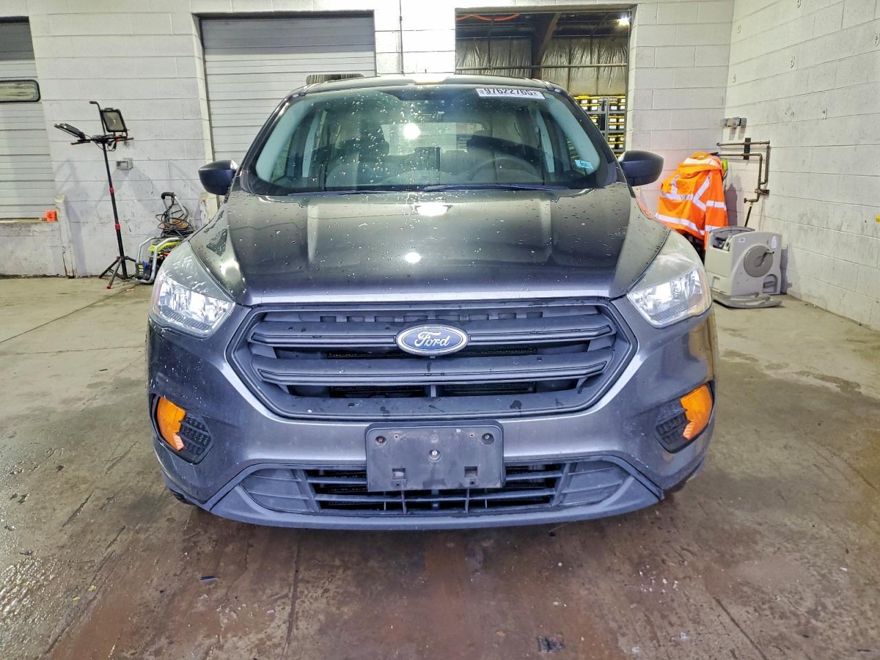 2017 FORD ESCAPE S photo 5