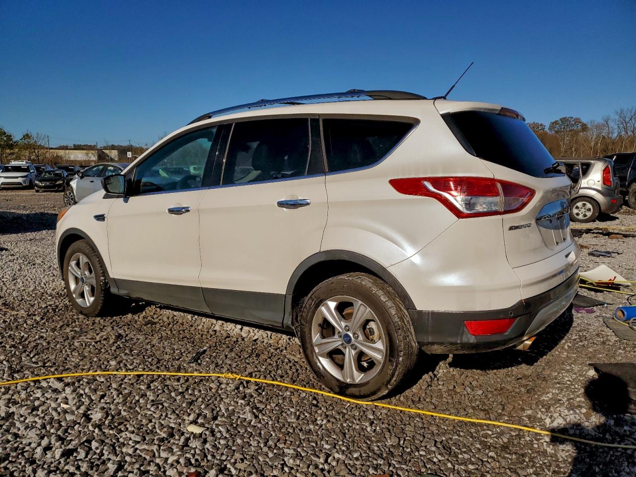 2014 FORD ESCAPE SE photo 2