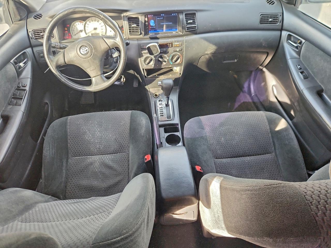 2005 TOYOTA COROLLA CE photo 8