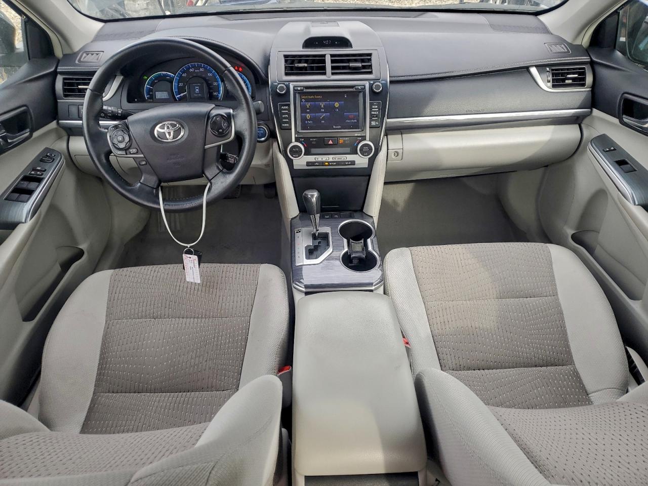 2014 TOYOTA CAMRY HYBRID photo 8